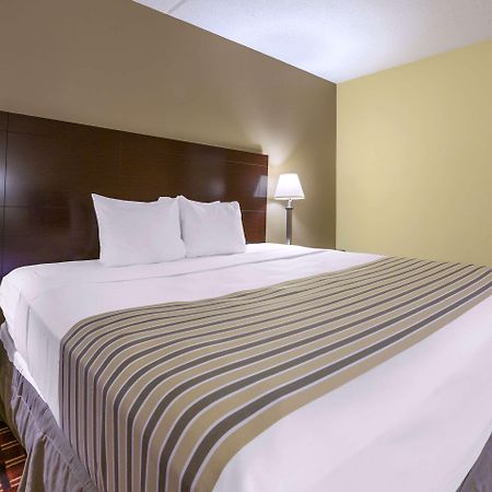 Econo Lodge Inn & Suites Triadelphia - Wheeling Luaran gambar