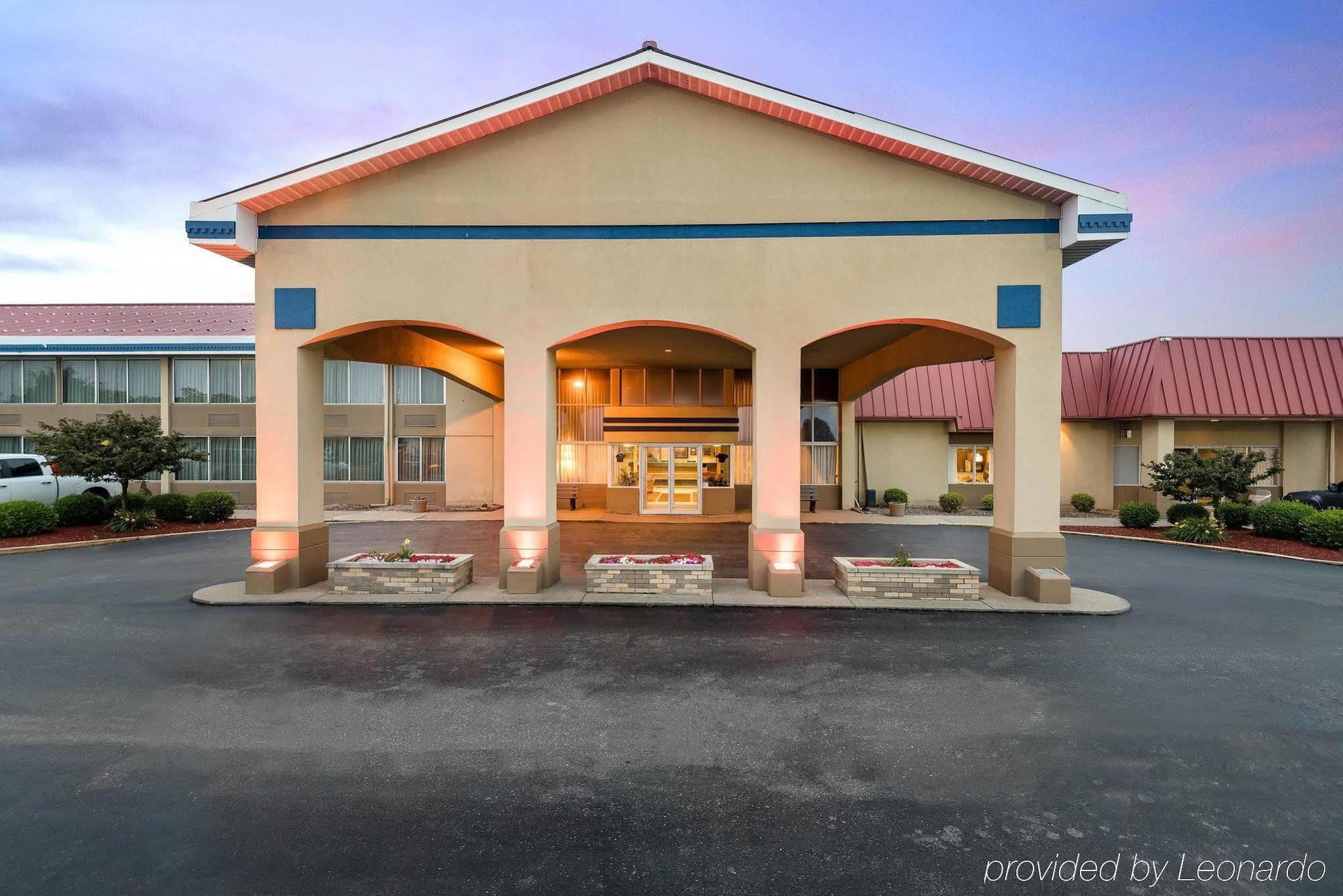 Econo Lodge Inn & Suites Triadelphia - Wheeling Luaran gambar