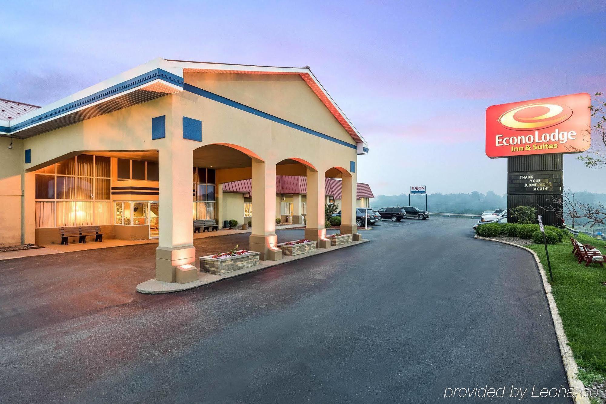 Econo Lodge Inn & Suites Triadelphia - Wheeling Luaran gambar