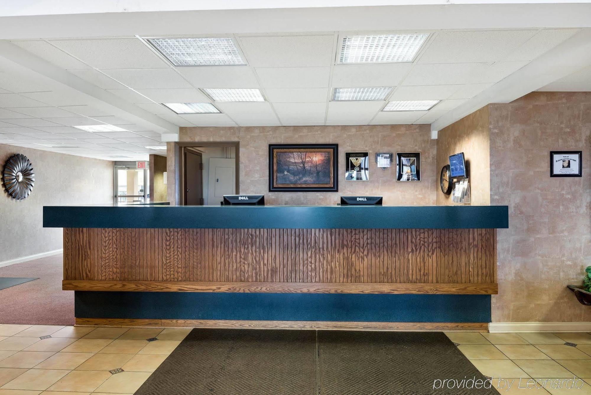 Econo Lodge Inn & Suites Triadelphia - Wheeling Luaran gambar