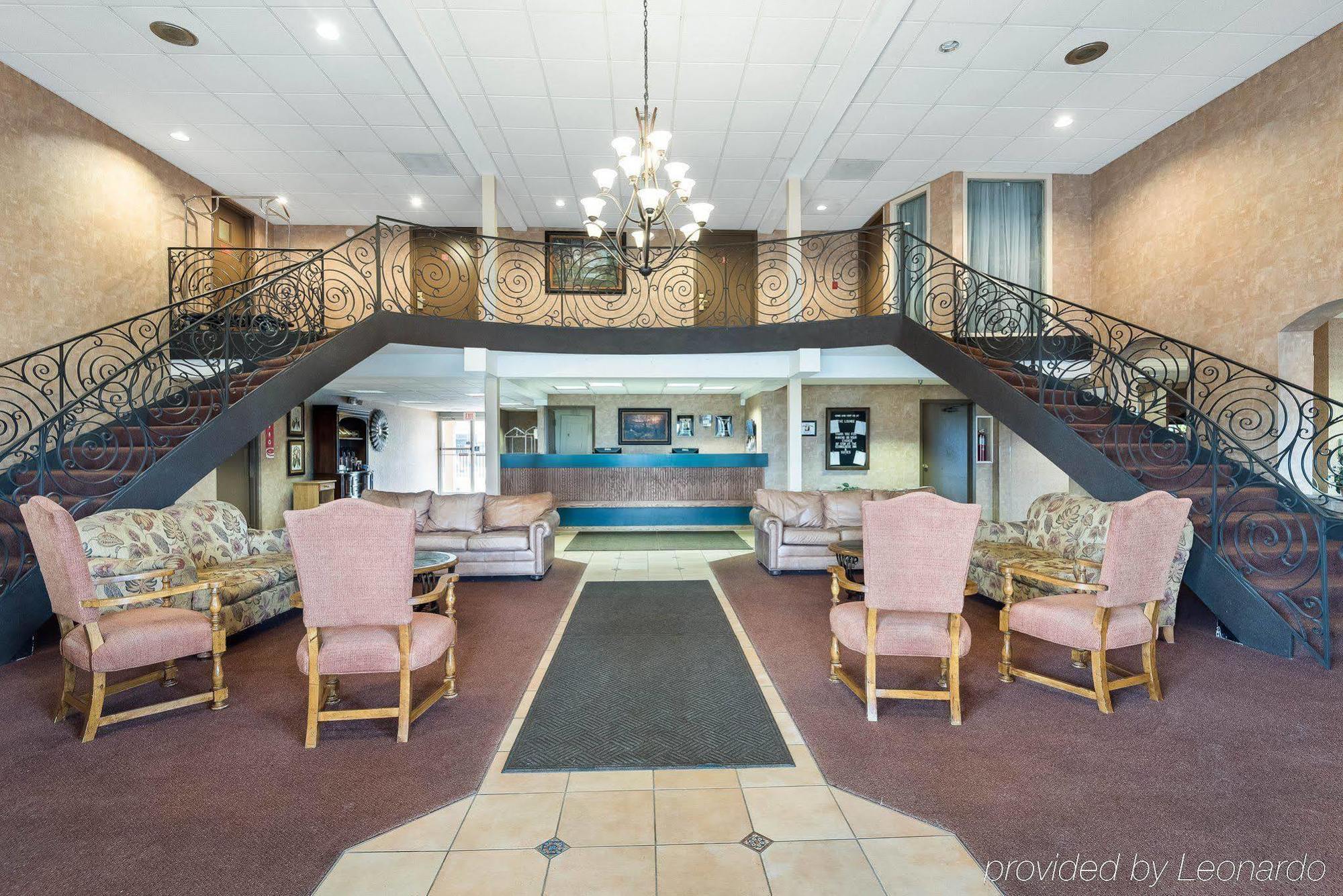 Econo Lodge Inn & Suites Triadelphia - Wheeling Luaran gambar
