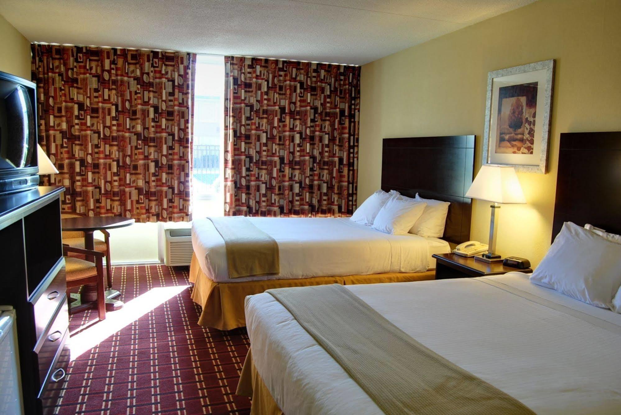 Econo Lodge Inn & Suites Triadelphia - Wheeling Luaran gambar